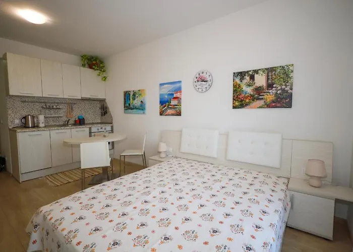 студио сарафово * Burgas City